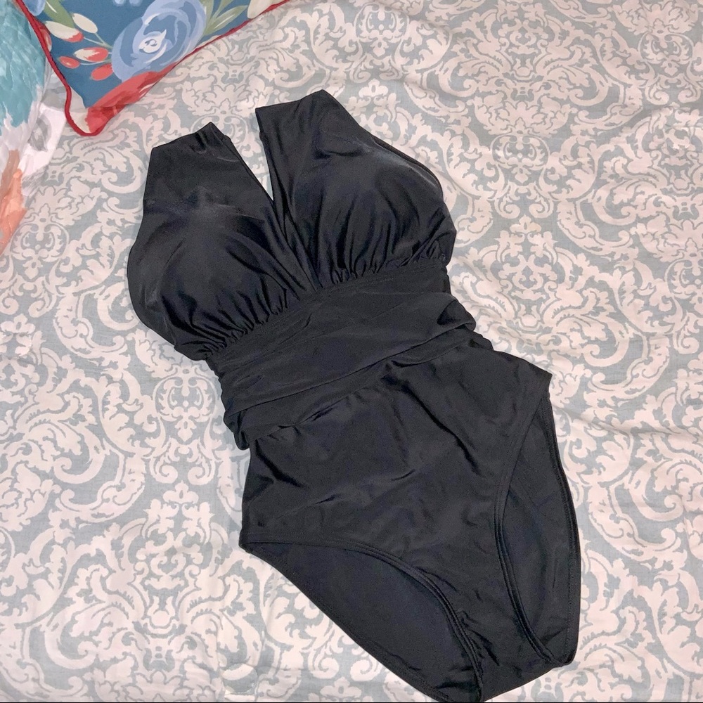 CUPSHE Tummy Control Size S